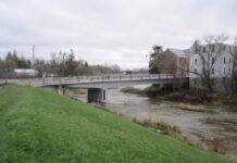Paisley bridge replacement continues